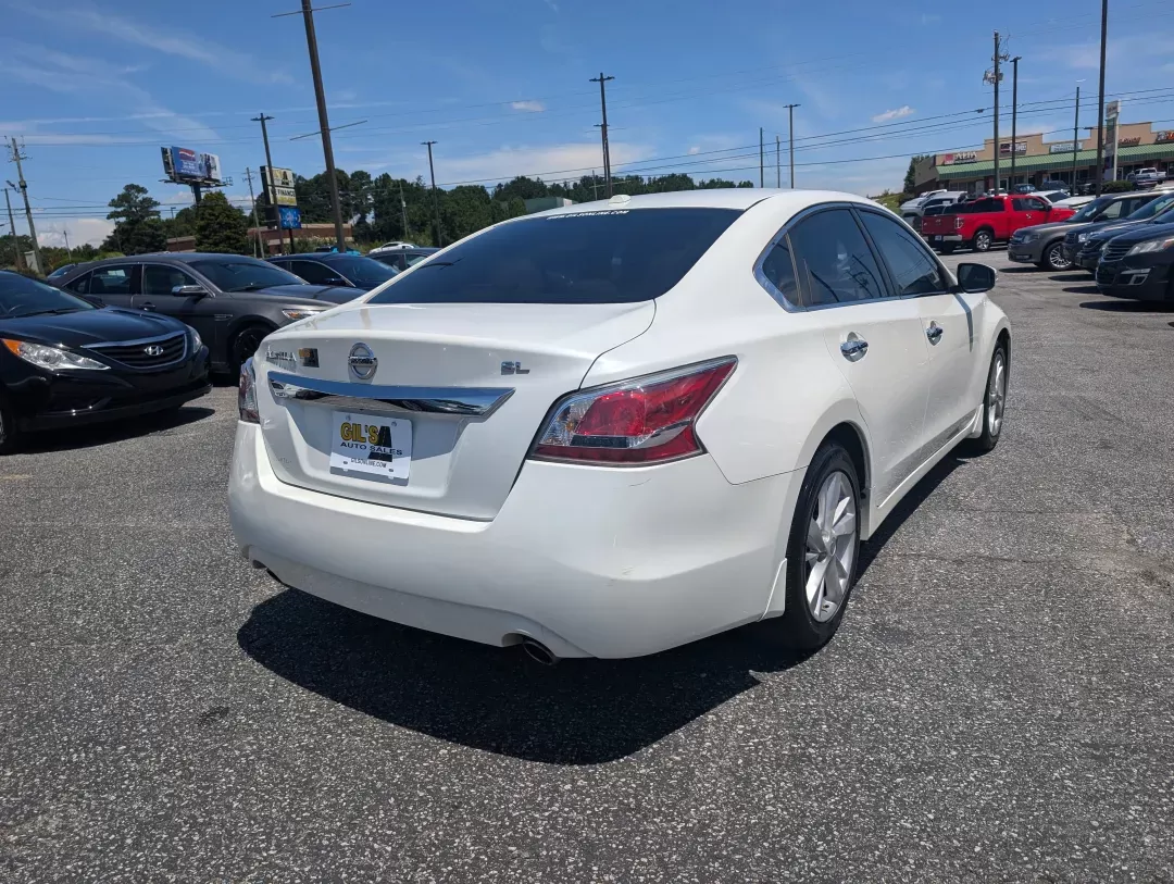 2015 Pearl White /Beige Nissan Altima 2.5 SL (1N4AL3AP3FN) with an Other engine, located at 3959 U.S. 80 W, Phenix City, AL, 36870, (334) 297-4885, 32.469296, -85.135185 - **Experience Comfort and Style with the 2015 Nissan Altima 2.5 SL - Perfect for Your Daily Adventures!**<br /> <br /> Are you searching for a reliable sedan that combines comfort, style, and advanced technology? The 2015 Nissan Altima 2.5 SL is your ideal companion for daily commuting, family errand - Photo#4