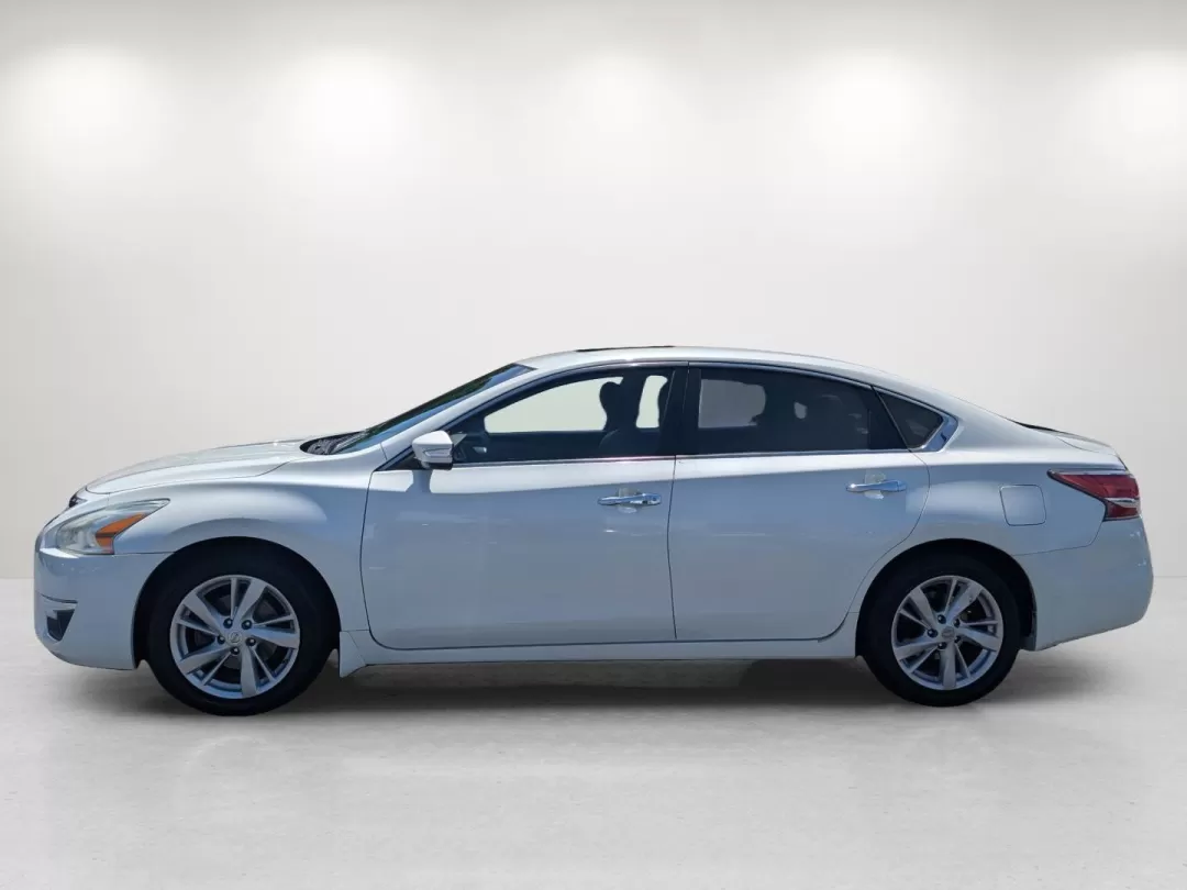 2015 Pearl White /Beige Nissan Altima 2.5 SL (1N4AL3AP3FN) with an Other engine, located at 5115 14th Ave., Columbus, GA, 31904, (706) 323-0345, 32.511494, -84.971046 - Discover the ultimate blend of comfort and style with the 2015 Nissan Altima 2.5 SL, available now at Gils Auto in Columbus, GA. If you're searching for a dependable sedan that can handle your daily commute, family outings, or weekend adventures, this Altima is designed to meet your needs seamlessly - Photo#8