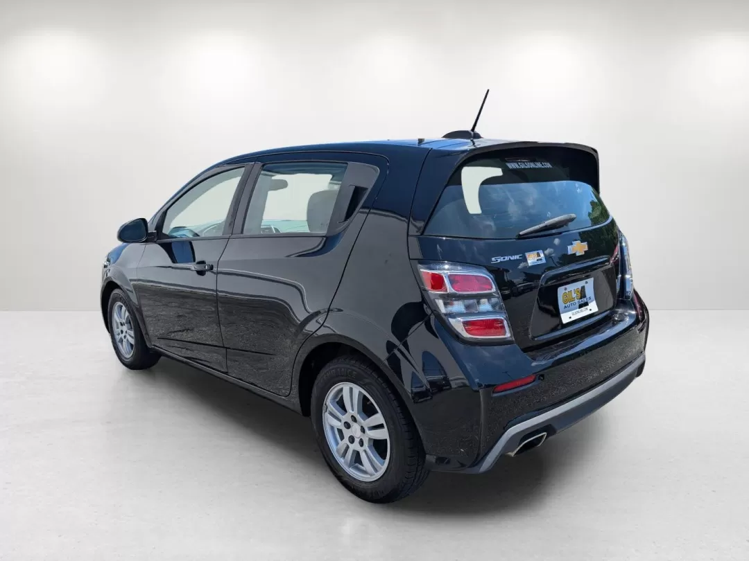 2019 /Jet Black/Dark Titanium Chevrolet Sonic LT (1G1JG6SB9K4) with an Other engine, located at 804 22nd Ave, Phenix City, AL, 36870, (334) 297-1860, 32.484749, -85.024475 - **Discover Your Perfect Companion for Daily Adventures: The 2019 Chevrolet Sonic LT Hatchback at Gils Auto!**<br /> <br /> Looking for a versatile and stylish hatchback that fits seamlessly into your busy lifestyle? The 2019 Chevrolet Sonic LT is your answer! Perfect for urban commuters, families on - Photo#6