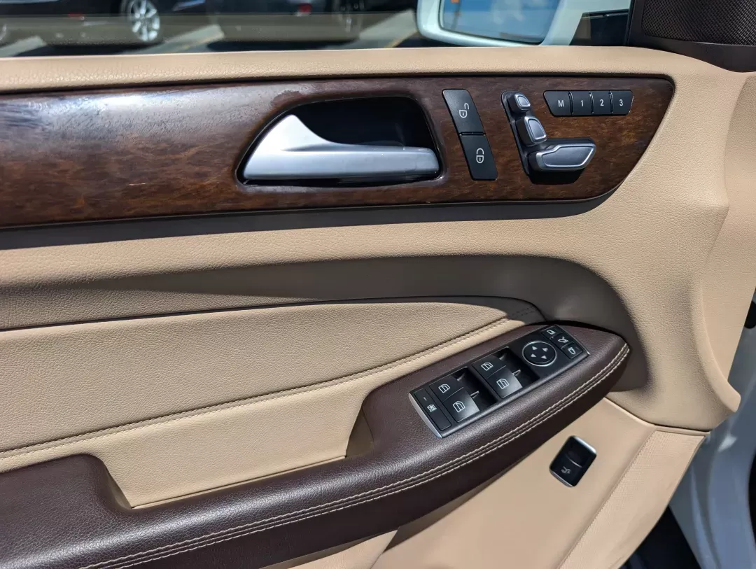 2016 Mercedes-Benz GLE GLE 350 (4JGDA5JB8GA) with an Other engine, located at 3959 U.S. 80 W, Phenix City, AL, 36870, (334) 297-4885, 32.469296, -85.135185 - **Unleash Adventure with the 2016 Mercedes-Benz GLE 350 at Gils Auto, Phenix City!**<br /> <br /> Are you ready to elevate your driving experience? Whether you're navigating your daily commute or planning a weekend getaway, the 2016 Mercedes-Benz GLE 350 is your ticket to a life well-lived. This lux - Photo#8