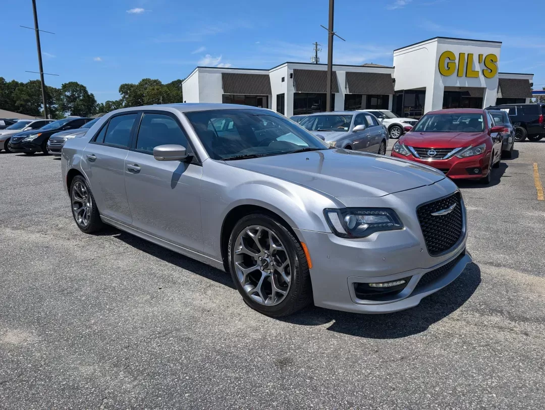 2018 /Black Chrysler 300 300S (2C3CCABG5JH) with an Other engine, located at 3959 U.S. 80 W, Phenix City, AL, 36870, (334) 297-4885, 32.469296, -85.135185 - **Discover a New Level of Luxury and Comfort with the 2018 Chrysler 300S in Phenix City!**<br /> <br /> Are you searching for a vehicle that seamlessly combines style, comfort, and performance for your daily commute or weekend adventures? Look no further! At Gils Auto, located at 3959 U.S. 80 W, Phe - Photo#2