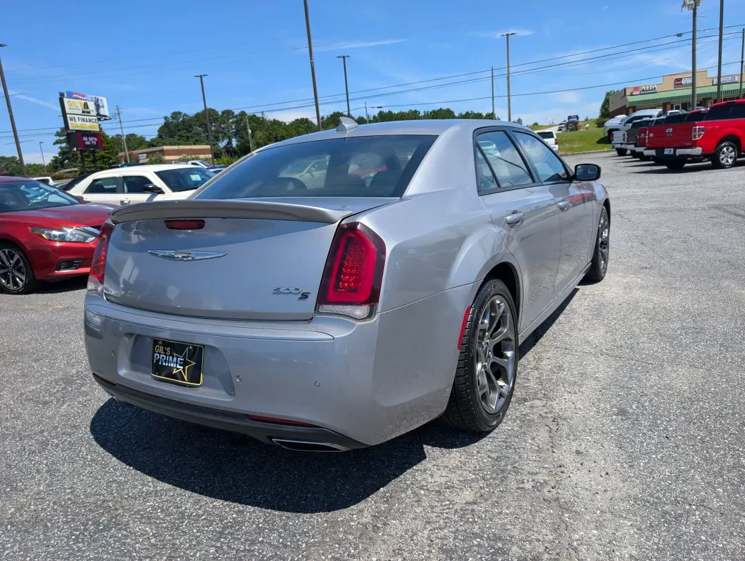 2018 /Black Chrysler 300 300S (2C3CCABG5JH) with an Other engine, located at 3959 U.S. 80 W, Phenix City, AL, 36870, (334) 297-4885, 32.469296, -85.135185 - **Discover a New Level of Luxury and Comfort with the 2018 Chrysler 300S in Phenix City!**<br /> <br /> Are you searching for a vehicle that seamlessly combines style, comfort, and performance for your daily commute or weekend adventures? Look no further! At Gils Auto, located at 3959 U.S. 80 W, Phe - Photo#4