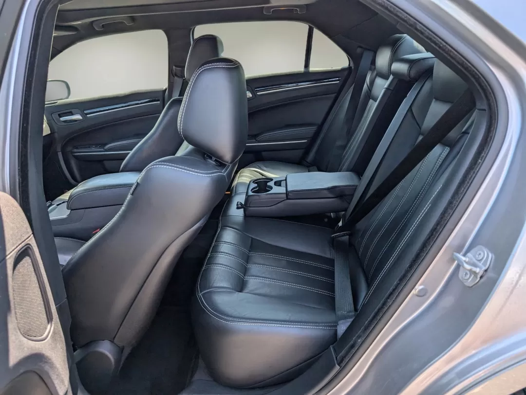 2018 /Black Chrysler 300 300S (2C3CCABG5JH) with an Other engine, located at 7000 Northlake Connector, Columbus, GA, 31904, (706) 987-8085, 32.524975, -84.978134 - Experience life on the open road like never before with Gils Auto's latest offering: a stunning 2018 Chrysler 300S, perfectly designed for those who crave comfort and style on their daily commutes or weekend getaways. Whether you're a busy professional navigating the streets of Phenix City or a fami - Photo#11