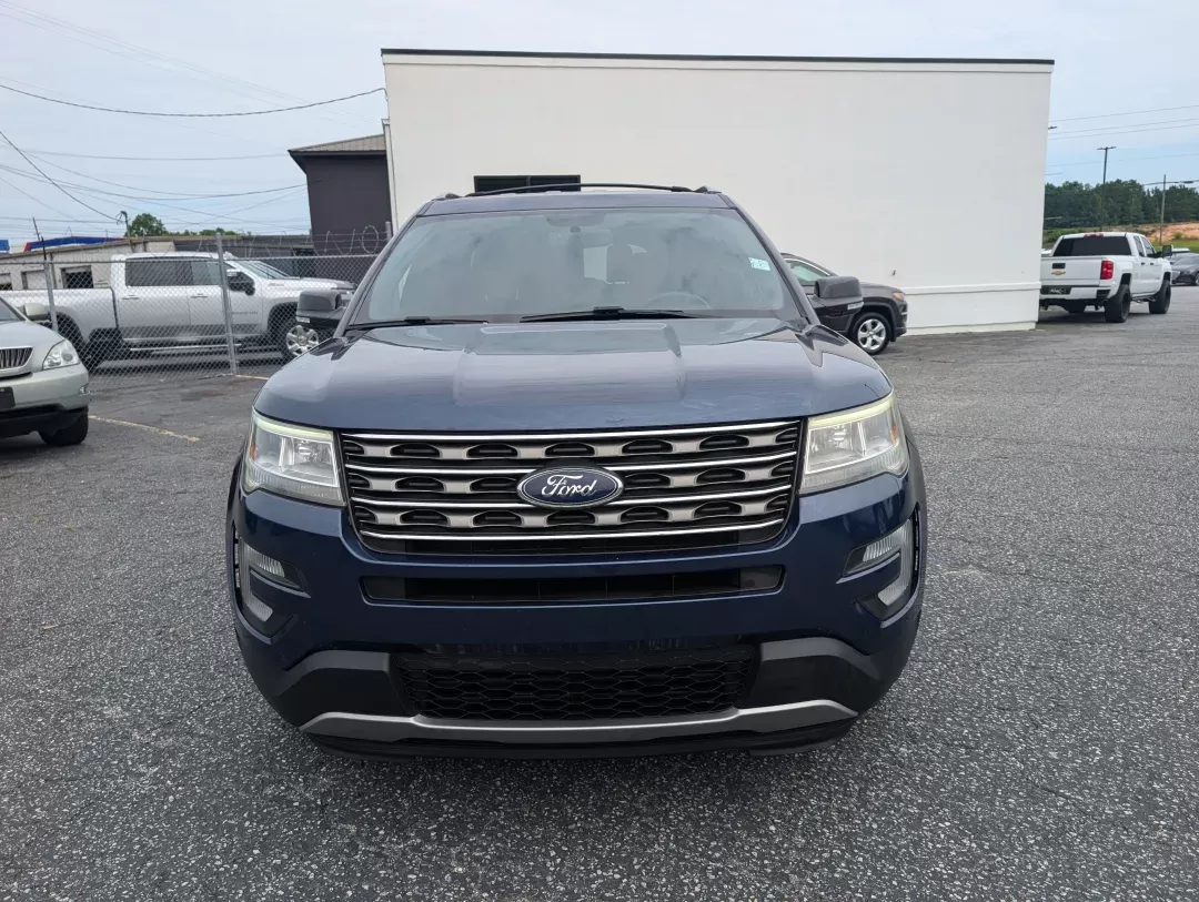 2017 Ford Explorer XLT (1FM5K7DH8HG) with an Other engine, located at 7000 Northlake Connector, Columbus, GA, 31904, (706) 987-8085, 32.524975, -84.978134 - **Adventure Awaits with the 2017 Ford Explorer XLT at Gils Auto - Phenix City**<br /> <br /> Are you ready to elevate your family outings, weekend getaways, or daily commutes? The 2017 Ford Explorer XLT, available now at Gils Auto, is an outstanding choice for those seeking a versatile, spacious, an - Photo#1
