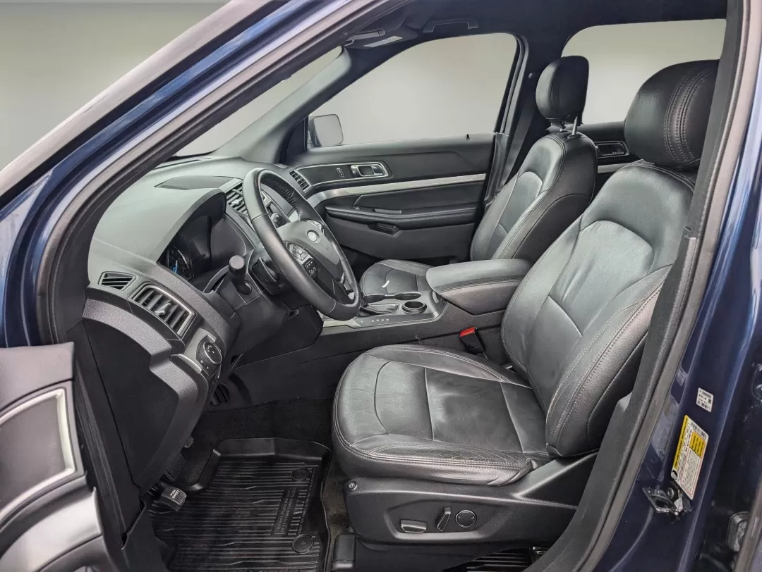 2017 Ford Explorer XLT (1FM5K7DH8HG) with an Other engine, located at 3959 U.S. 80 W, Phenix City, AL, 36870, (334) 297-4885, 32.469296, -85.135185 - **Adventure Awaits with the 2017 Ford Explorer XLT at Gils Auto - Phenix City**<br /> <br /> Are you ready to elevate your family outings, weekend getaways, or daily commutes? The 2017 Ford Explorer XLT, available now at Gils Auto, is an outstanding choice for those seeking a versatile, spacious, an - Photo#10