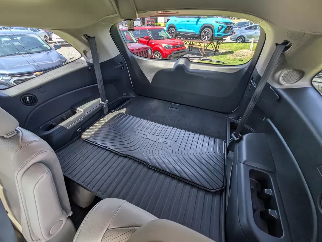 2016 Honda Pilot Elite (5FNYF6H07GB) with an Other engine, located at 3959 U.S. 80 W, Phenix City, AL, 36870, (334) 297-4885, 32.469296, -85.135185 - Elevate your family adventures with this stunning 2016 Honda Pilot Elite AWD, available now at **Gils Auto** in Phenix City, AL. Perfect for growing families or those who crave weekend getaways, this spacious SUV is designed to accommodate every journey, whether it's a trip to the grocery store or a - Photo#11