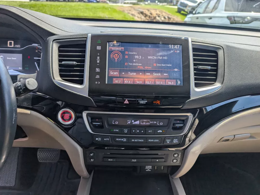 2016 Honda Pilot Elite (5FNYF6H07GB) with an Other engine, located at 3959 U.S. 80 W, Phenix City, AL, 36870, (334) 297-4885, 32.469296, -85.135185 - Elevate your family adventures with this stunning 2016 Honda Pilot Elite AWD, available now at **Gils Auto** in Phenix City, AL. Perfect for growing families or those who crave weekend getaways, this spacious SUV is designed to accommodate every journey, whether it's a trip to the grocery store or a - Photo#14
