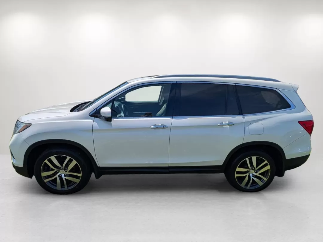 2016 Honda Pilot Elite (5FNYF6H07GB) with an Other engine, located at 3959 U.S. 80 W, Phenix City, AL, 36870, (334) 297-4885, 32.469296, -85.135185 - **Adventure Awaits with the 2016 Honda Pilot Elite - Perfect for Family Road Trips!**<br /> <br /> If you're searching for a reliable vehicle that combines comfort, style, and capability, look no further than the 2016 Honda Pilot Elite. This versatile SUV is designed for growing families and weekend - Photo#8