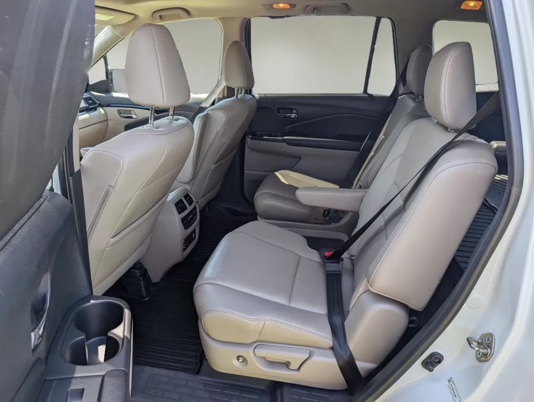 2016 Honda Pilot Elite (5FNYF6H07GB) with an Other engine, located at 3959 U.S. 80 W, Phenix City, AL, 36870, (334) 297-4885, 32.469296, -85.135185 - **Adventure Awaits with the 2016 Honda Pilot Elite - Perfect for Family Road Trips!**<br /> <br /> If you're searching for a reliable vehicle that combines comfort, style, and capability, look no further than the 2016 Honda Pilot Elite. This versatile SUV is designed for growing families and weekend - Photo#11