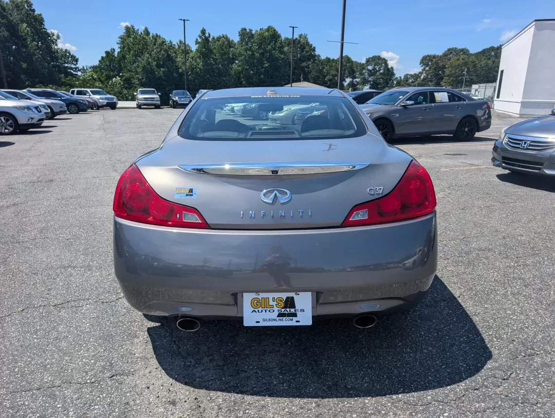 2008 Infiniti G37 Coupe (JNKCV64E38M) with an Other engine, located at 804 22nd Ave, Phenix City, AL, 36870, (334) 297-1860, 32.484749, -85.024475 - **Elevate Your Driving Experience with the 2008 Infiniti G37 Coupe at Gils Auto!**<br /> <br /> If you're searching for a vehicle that blends style, performance, and affordability, look no further than the 2008 Infiniti G37 Coupe, available now at Gils Auto in Phenix City, AL. Perfect for those who - Photo#5