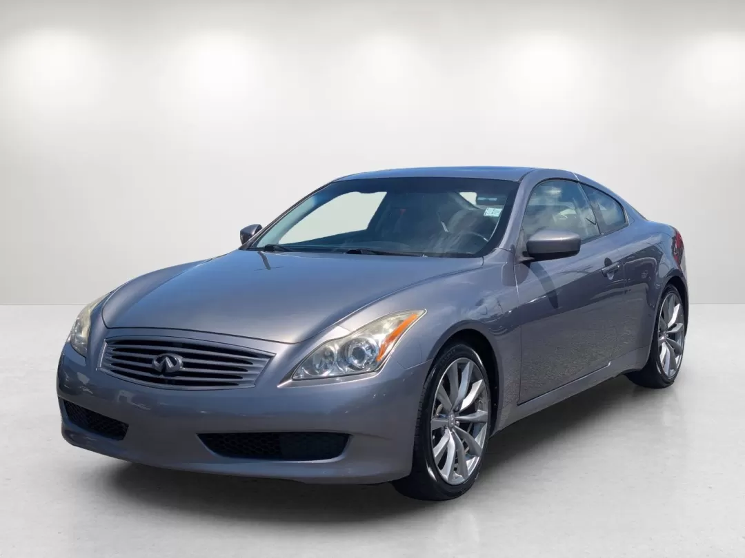 2008 Infiniti G37 Coupe (JNKCV64E38M) with an Other engine, located at 804 22nd Ave, Phenix City, AL, 36870, (334) 297-1860, 32.484749, -85.024475 - ### Experience the Thrill of the Open Road with the 2008 Infiniti G37 Coupe at Gils Auto - Phenix City #2<br /> <br /> Are you ready to elevate your driving experience? The 2008 Infiniti G37 Coupe is the perfect blend of luxury and performance, making it ideal for weekend adventures or stylish commu - Photo#1