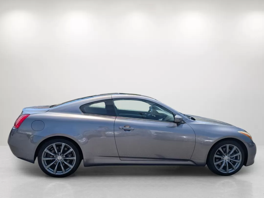 2008 Infiniti G37 Coupe (JNKCV64E38M) with an Other engine, located at 804 22nd Ave, Phenix City, AL, 36870, (334) 297-1860, 32.484749, -85.024475 - ### Experience the Thrill of the Open Road with the 2008 Infiniti G37 Coupe at Gils Auto - Phenix City #2<br /> <br /> Are you ready to elevate your driving experience? The 2008 Infiniti G37 Coupe is the perfect blend of luxury and performance, making it ideal for weekend adventures or stylish commu - Photo#4