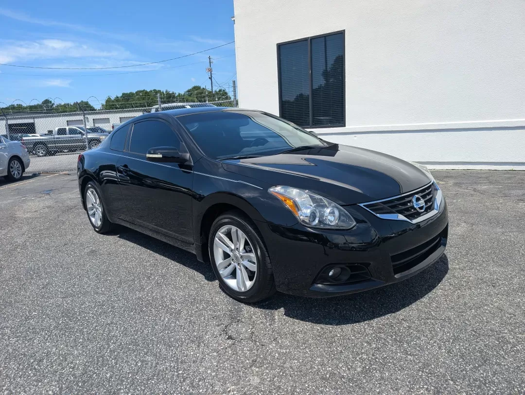 2012 /Charcoal Nissan Altima 2.5 S (1N4AL2EP4CC) with an Other engine, located at 3959 U.S. 80 W, Phenix City, AL, 36870, (334) 297-4885, 32.469296, -85.135185 - **Experience the Perfect Blend of Comfort and Performance with the 2012 Nissan Altima at Gils Auto - Phenix City!**<br /> <br /> If you're in the market for a versatile sedan that combines style, reliability, and impressive performance, look no further than this 2012 Nissan Altima 2.5 S. Whether you - Photo#2