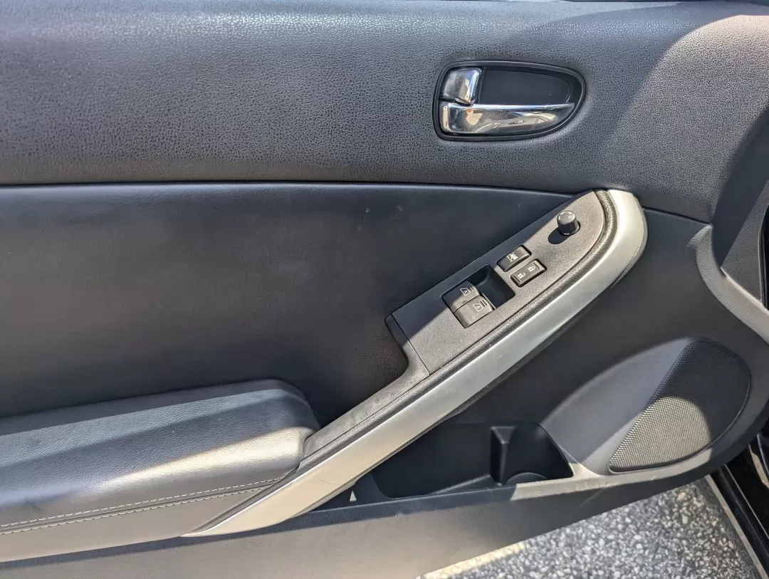 2012 /Charcoal Nissan Altima 2.5 S (1N4AL2EP4CC) with an Other engine, located at 3959 U.S. 80 W, Phenix City, AL, 36870, (334) 297-4885, 32.469296, -85.135185 - **Experience the Perfect Blend of Comfort and Performance with the 2012 Nissan Altima at Gils Auto - Phenix City!**<br /> <br /> If you're in the market for a versatile sedan that combines style, reliability, and impressive performance, look no further than this 2012 Nissan Altima 2.5 S. Whether you - Photo#8