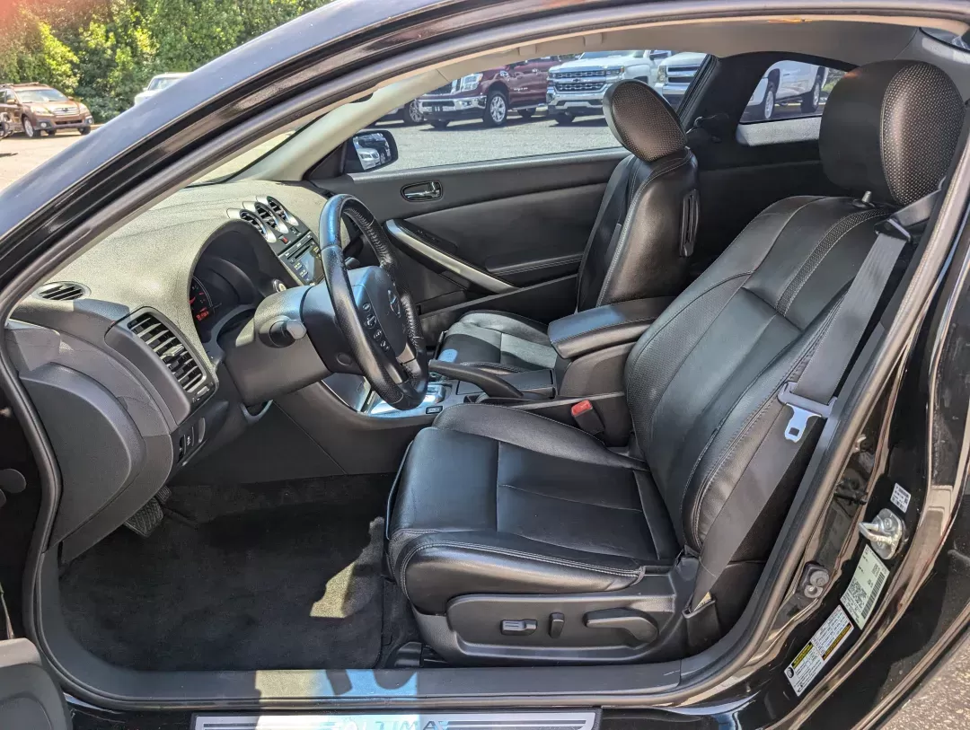 2012 /Charcoal Nissan Altima 2.5 S (1N4AL2EP4CC) with an Other engine, located at 3959 U.S. 80 W, Phenix City, AL, 36870, (334) 297-4885, 32.469296, -85.135185 - **Experience the Perfect Blend of Comfort and Performance with the 2012 Nissan Altima at Gils Auto - Phenix City!**<br /> <br /> If you're in the market for a versatile sedan that combines style, reliability, and impressive performance, look no further than this 2012 Nissan Altima 2.5 S. Whether you - Photo#9