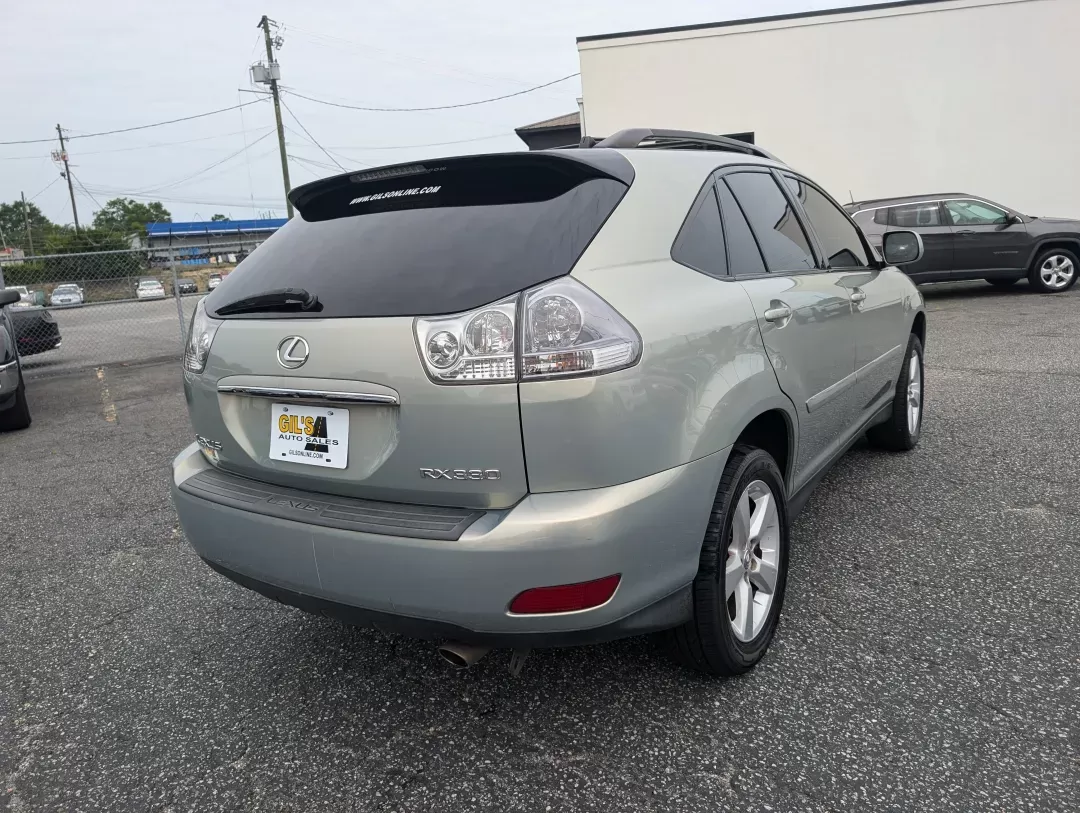 2005 Lexus RX 330 (2T2HA31U45C) with an Other engine, located at 3959 U.S. 80 W, Phenix City, AL, 36870, (334) 297-4885, 32.469296, -85.135185 - **Experience the Freedom of Adventure with This 2005 Lexus RX 330 at Gils Auto!**<br /> <br /> Are you ready to elevate your driving experience and embark on new adventures? Whether you're navigating the bustling streets of Phenix City or heading out for a weekend getaway, the 2005 Lexus RX 330 is y - Photo#4