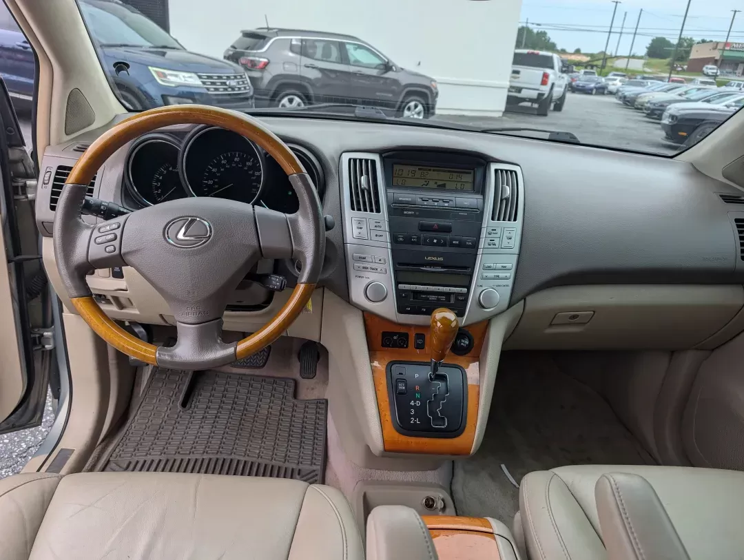2005 Lexus RX 330 (2T2HA31U45C) with an Other engine, located at 3959 U.S. 80 W, Phenix City, AL, 36870, (334) 297-4885, 32.469296, -85.135185 - **Experience the Freedom of Adventure with This 2005 Lexus RX 330 at Gils Auto!**<br /> <br /> Are you ready to elevate your driving experience and embark on new adventures? Whether you're navigating the bustling streets of Phenix City or heading out for a weekend getaway, the 2005 Lexus RX 330 is y - Photo#11