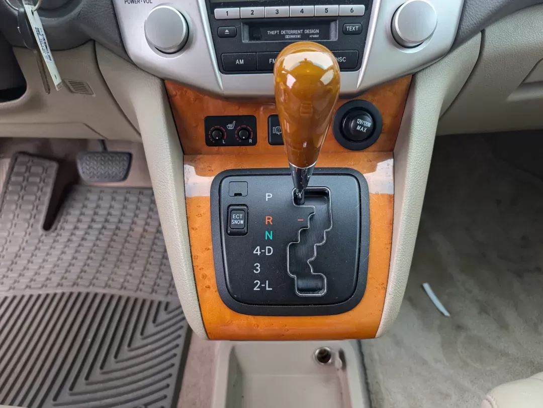 2005 Lexus RX 330 (2T2HA31U45C) with an Other engine, located at 3959 U.S. 80 W, Phenix City, AL, 36870, (334) 297-4885, 32.469296, -85.135185 - **Experience the Freedom of Adventure with This 2005 Lexus RX 330 at Gils Auto!**<br /> <br /> Are you ready to elevate your driving experience and embark on new adventures? Whether you're navigating the bustling streets of Phenix City or heading out for a weekend getaway, the 2005 Lexus RX 330 is y - Photo#13