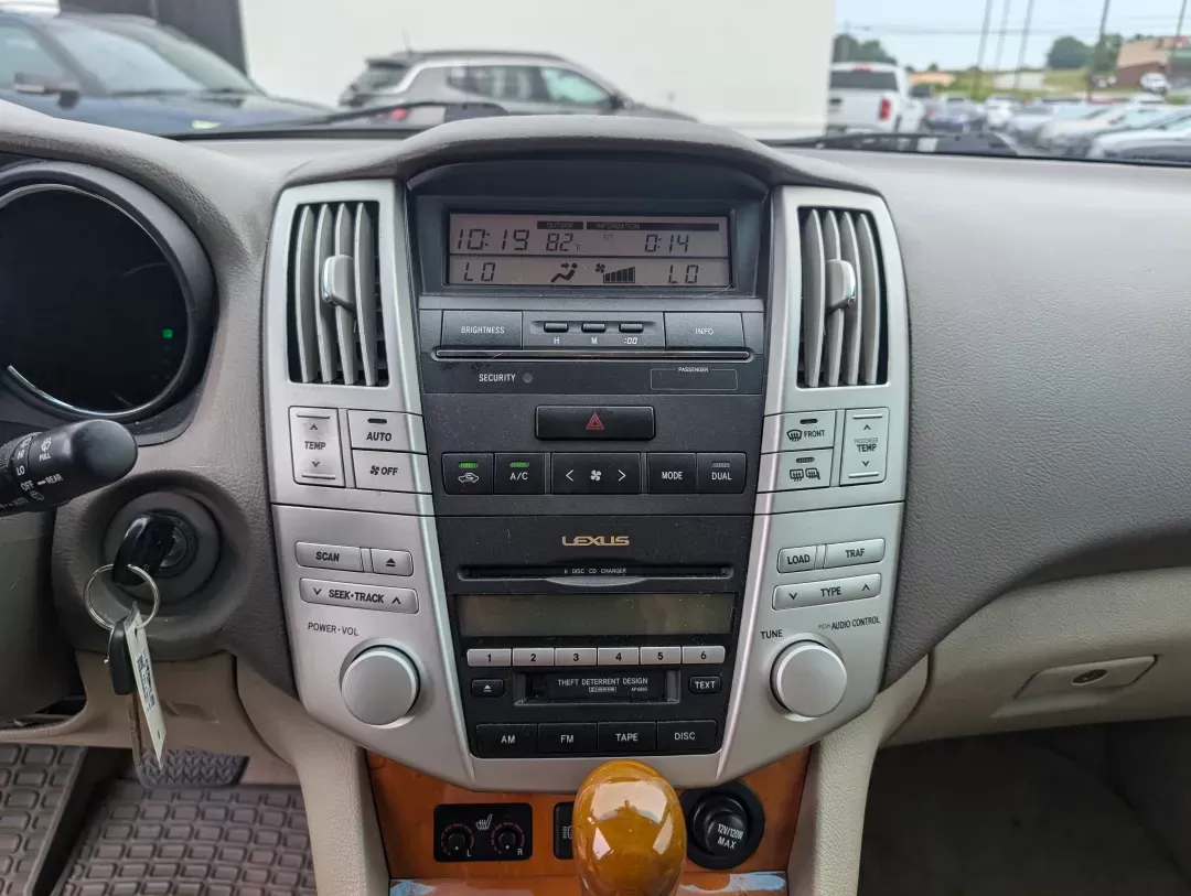 2005 Lexus RX 330 (2T2HA31U45C) with an Other engine, located at 3959 U.S. 80 W, Phenix City, AL, 36870, (334) 297-4885, 32.469296, -85.135185 - **Experience the Freedom of Adventure with This 2005 Lexus RX 330 at Gils Auto!**<br /> <br /> Are you ready to elevate your driving experience and embark on new adventures? Whether you're navigating the bustling streets of Phenix City or heading out for a weekend getaway, the 2005 Lexus RX 330 is y - Photo#14