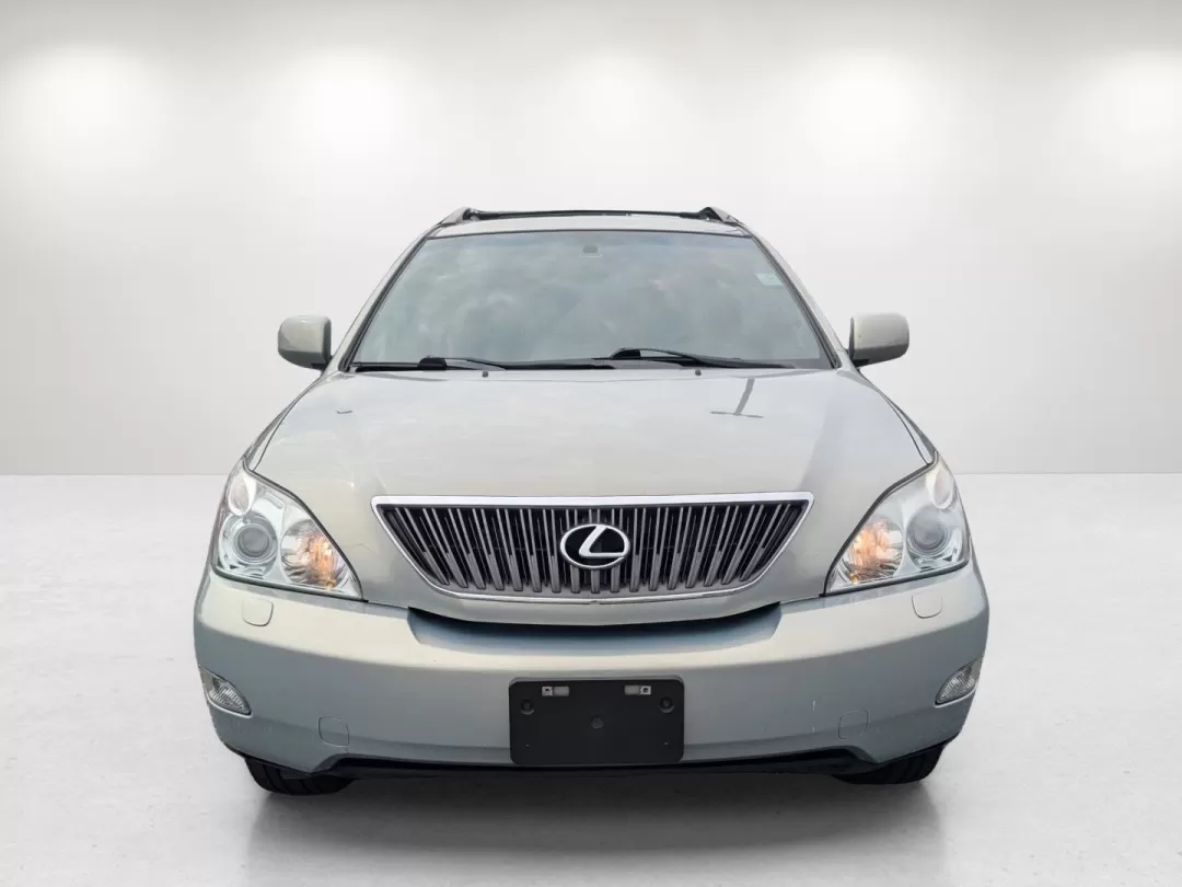 2005 Lexus RX 330 (2T2HA31U45C) with an Other engine, located at 7000 Northlake Connector, Columbus, GA, 31904, (706) 987-8085, 32.524975, -84.978134 - **Explore the Open Road in Style with the 2005 Lexus RX 330 - Perfect for Your Next Adventure!**<br /> <br /> Are you ready to elevate your driving experience? At Gils Auto in Phenix City, AL, we present an exceptional opportunity to own the stunning 2005 Lexus RX 330, an SUV that balances luxury, c - Photo#1