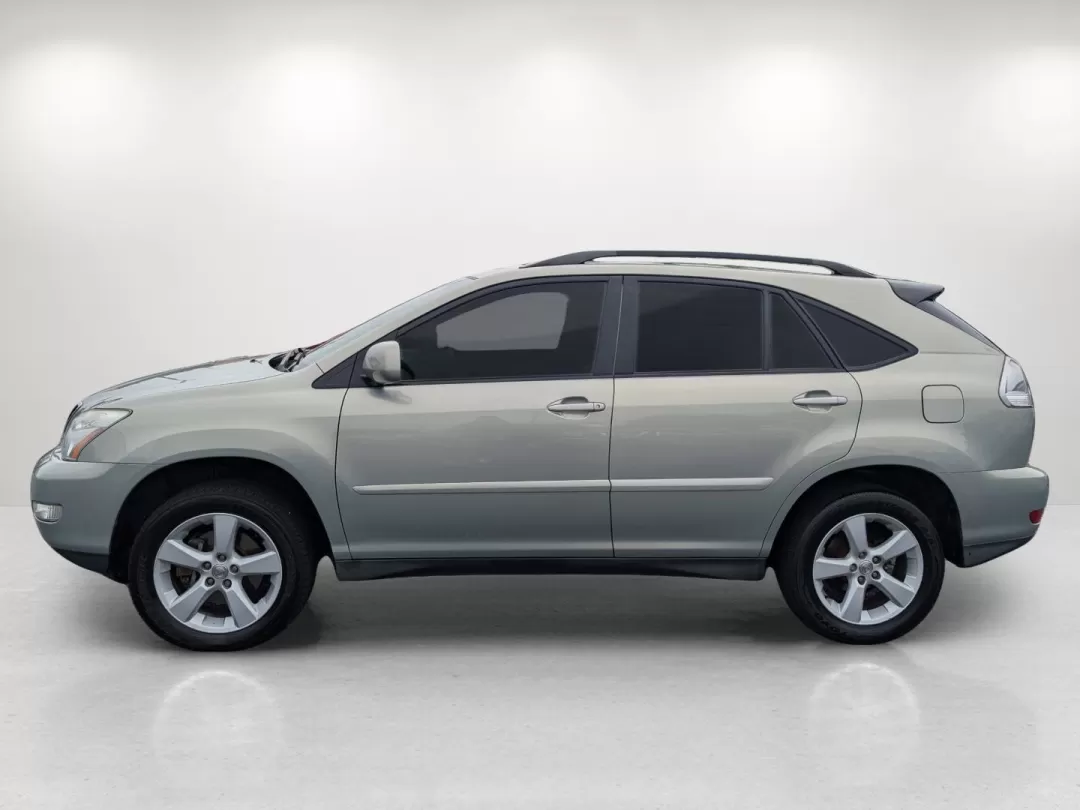 2005 Lexus RX 330 (2T2HA31U45C) with an Other engine, located at 7000 Northlake Connector, Columbus, GA, 31904, (706) 987-8085, 32.524975, -84.978134 - **Explore the Open Road in Style with the 2005 Lexus RX 330 - Perfect for Your Next Adventure!**<br /> <br /> Are you ready to elevate your driving experience? At Gils Auto in Phenix City, AL, we present an exceptional opportunity to own the stunning 2005 Lexus RX 330, an SUV that balances luxury, c - Photo#7