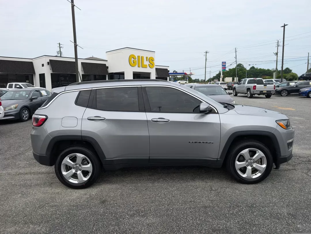 2018 /Black Jeep Compass Latitude (3C4NJDBB7JT) with an Other engine, located at 3959 U.S. 80 W, Phenix City, AL, 36870, (334) 297-4885, 32.469296, -85.135185 - **Adventure Awaits with this 2018 Jeep Compass Latitude Perfect for Family Getaways!**<br /> <br /> Are you ready to elevate your adventures? The 2018 Jeep Compass Latitude is the ideal SUV for families seeking both comfort and capability, making it your perfect companion for weekend getaways or da - Photo#3