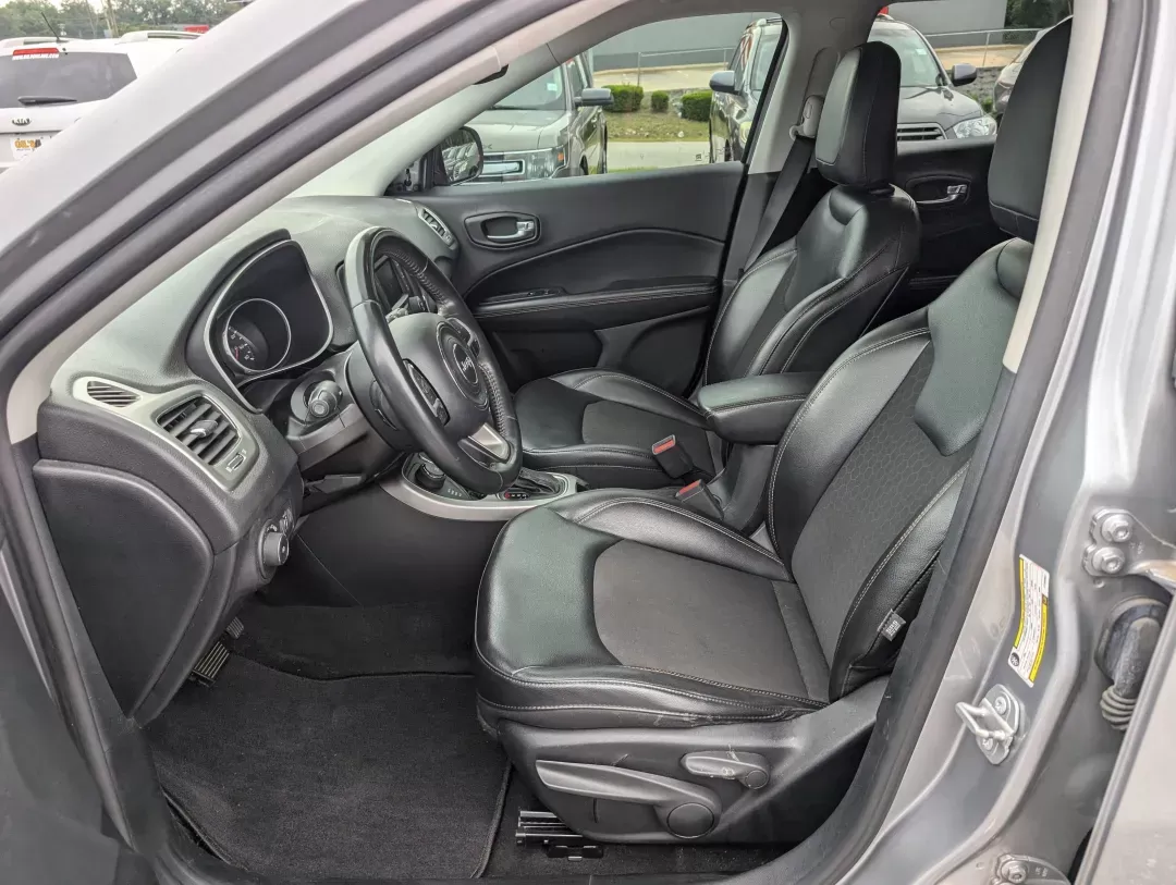 2018 /Black Jeep Compass Latitude (3C4NJDBB7JT) with an Other engine, located at 3959 U.S. 80 W, Phenix City, AL, 36870, (334) 297-4885, 32.469296, -85.135185 - **Adventure Awaits with this 2018 Jeep Compass Latitude Perfect for Family Getaways!**<br /> <br /> Are you ready to elevate your adventures? The 2018 Jeep Compass Latitude is the ideal SUV for families seeking both comfort and capability, making it your perfect companion for weekend getaways or da - Photo#9