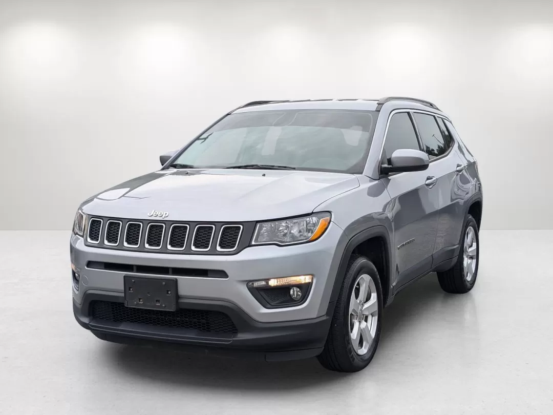 2018 /Black Jeep Compass Latitude (3C4NJDBB7JT) with an Other engine, located at 3959 U.S. 80 W, Phenix City, AL, 36870, (334) 297-4885, 32.469296, -85.135185 - Embrace the adventure that awaits you with this 2018 Jeep Compass Latitude, a compact SUV designed for those who crave exploration and reliability in their daily drive. Whether you're navigating through the bustling streets of Phenix City, AL, or heading out for a weekend getaway, this versatile veh - Photo#1