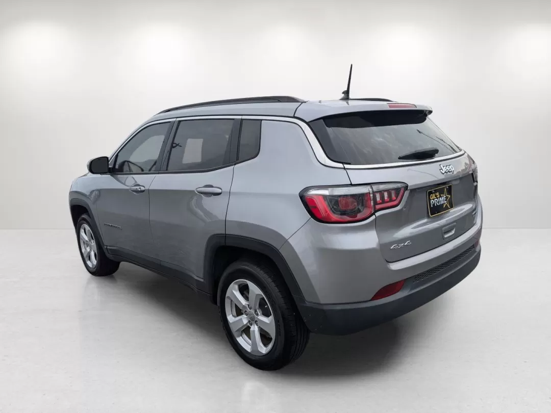 2018 /Black Jeep Compass Latitude (3C4NJDBB7JT) with an Other engine, located at 3959 U.S. 80 W, Phenix City, AL, 36870, (334) 297-4885, 32.469296, -85.135185 - Embrace the adventure that awaits you with this 2018 Jeep Compass Latitude, a compact SUV designed for those who crave exploration and reliability in their daily drive. Whether you're navigating through the bustling streets of Phenix City, AL, or heading out for a weekend getaway, this versatile veh - Photo#7