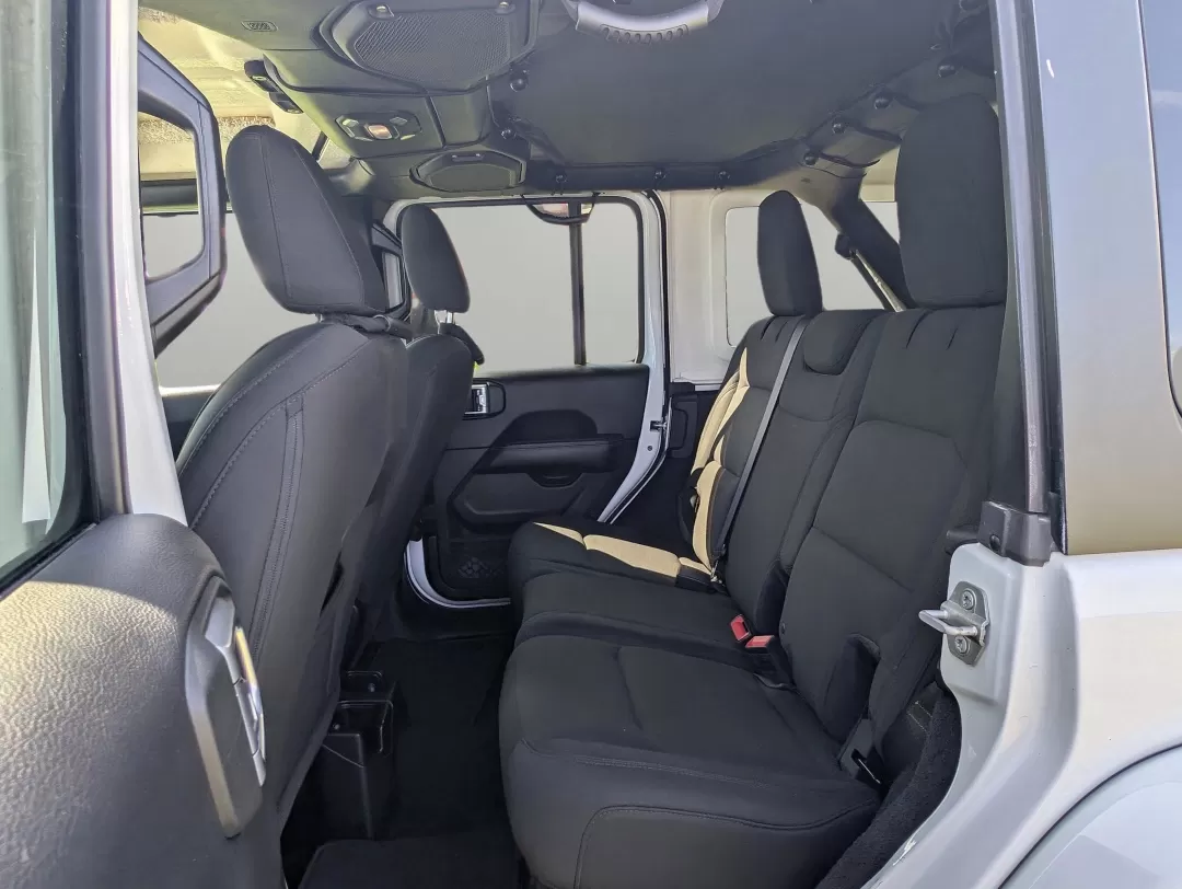 2018 /Black Jeep Wrangler Sahara (1C4HJXEG3JW) with an Other engine, located at 3959 U.S. 80 W, Phenix City, AL, 36870, (334) 297-4885, 32.469296, -85.135185 - Adventure awaits with this stunning 2018 Jeep Wrangler Unlimited Sahara, a perfect companion for those who love the great outdoors! Whether you're navigating weekend getaways, family road trips, or simply commuting to work in style, this convertible 4WD SUV is designed to meet all your driving needs - Photo#11