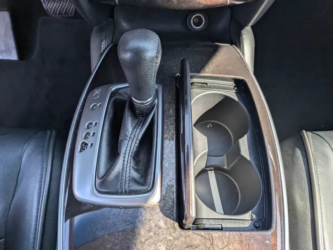2014 /Graphite Infiniti QX60 (5N1AL0MM9EC) with an Other engine, located at 3959 U.S. 80 W, Phenix City, AL, 36870, (334) 297-4885, 32.469296, -85.135185 - **Discover the Ultimate Family Adventure with the 2014 Infiniti QX60 at Gils Auto!**<br /> <br /> Are you searching for the perfect vehicle to elevate your family's adventures? Look no further than this stunning 2014 Infiniti QX60, expertly designed for both comfort and versatility. Whether you're p - Photo#12