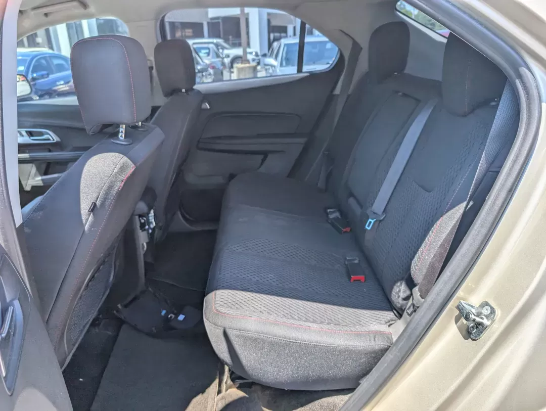 2015 /Jet Black Chevrolet Equinox LS (2GNALAEK6F1) with an Other engine, located at 3959 U.S. 80 W, Phenix City, AL, 36870, (334) 297-4885, 32.469296, -85.135185 - Discover the perfect blend of comfort, style, and versatility with the 2015 Chevrolet Equinox LS, available now at Gils Auto in Phenix City, AL. This spacious SUV is designed for families on the go, weekend adventurers, or anyone needing a reliable vehicle for daily commutes. With its flexible fuel - Photo#10