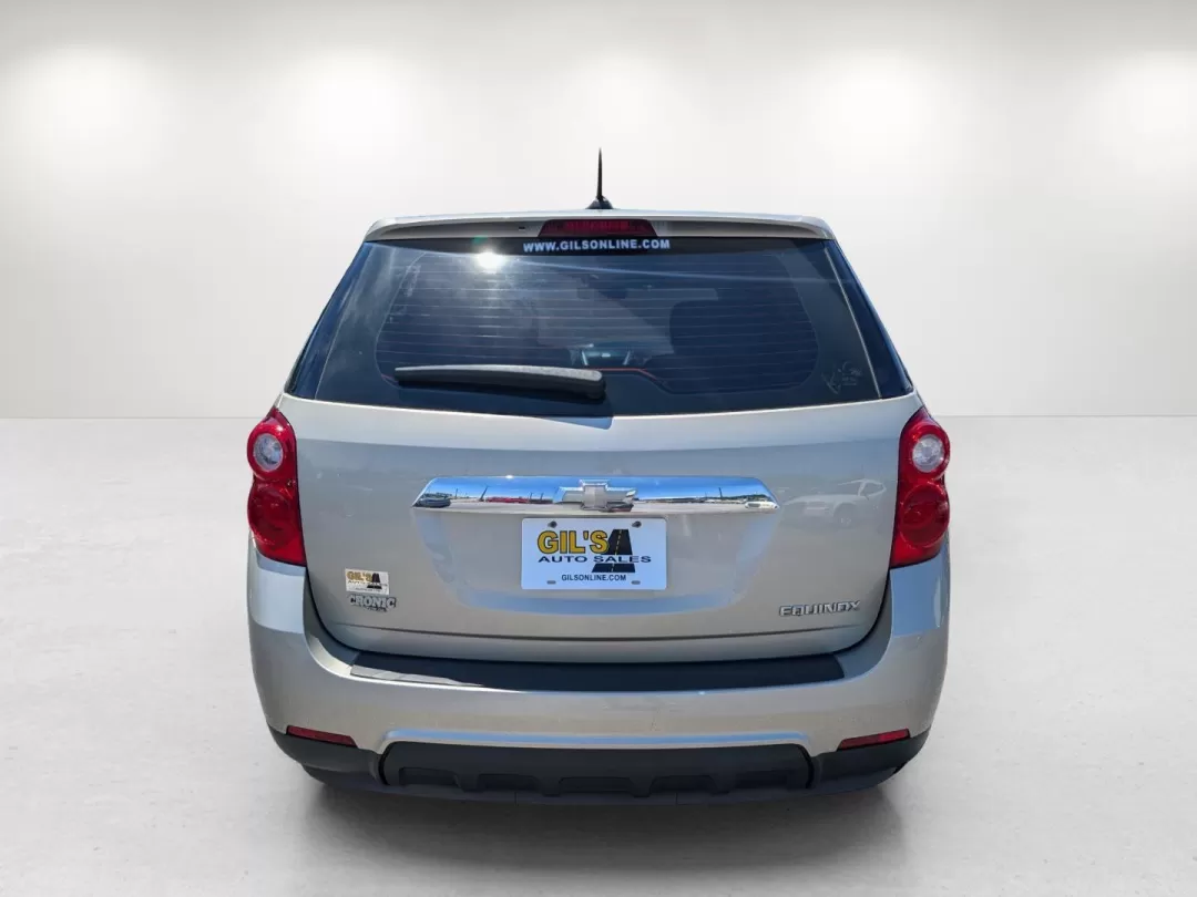 2015 /Jet Black Chevrolet Equinox LS (2GNALAEK6F1) with an Other engine, located at 521 Old Farm Lane Rd, Prattville, AL, 36066, (334) 325-1505, 32.482460, -86.416367 - **Discover Your Ideal SUV: 2015 Chevrolet Equinox LS at Gils Auto in Phenix City, AL**<br /> <br /> Imagine hitting the open road with your family, embarking on weekend adventures, or simply enjoying stress-free commutes in a vehicle designed for comfort and reliability. The 2015 Chevrolet Equinox L - Photo#5