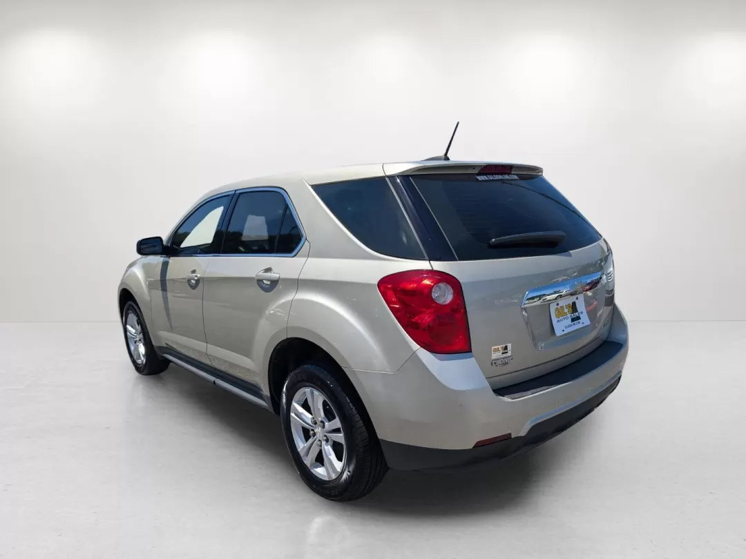 2015 /Jet Black Chevrolet Equinox LS (2GNALAEK6F1) with an Other engine, located at 521 Old Farm Lane Rd, Prattville, AL, 36066, (334) 325-1505, 32.482460, -86.416367 - **Discover Your Ideal SUV: 2015 Chevrolet Equinox LS at Gils Auto in Phenix City, AL**<br /> <br /> Imagine hitting the open road with your family, embarking on weekend adventures, or simply enjoying stress-free commutes in a vehicle designed for comfort and reliability. The 2015 Chevrolet Equinox L - Photo#6