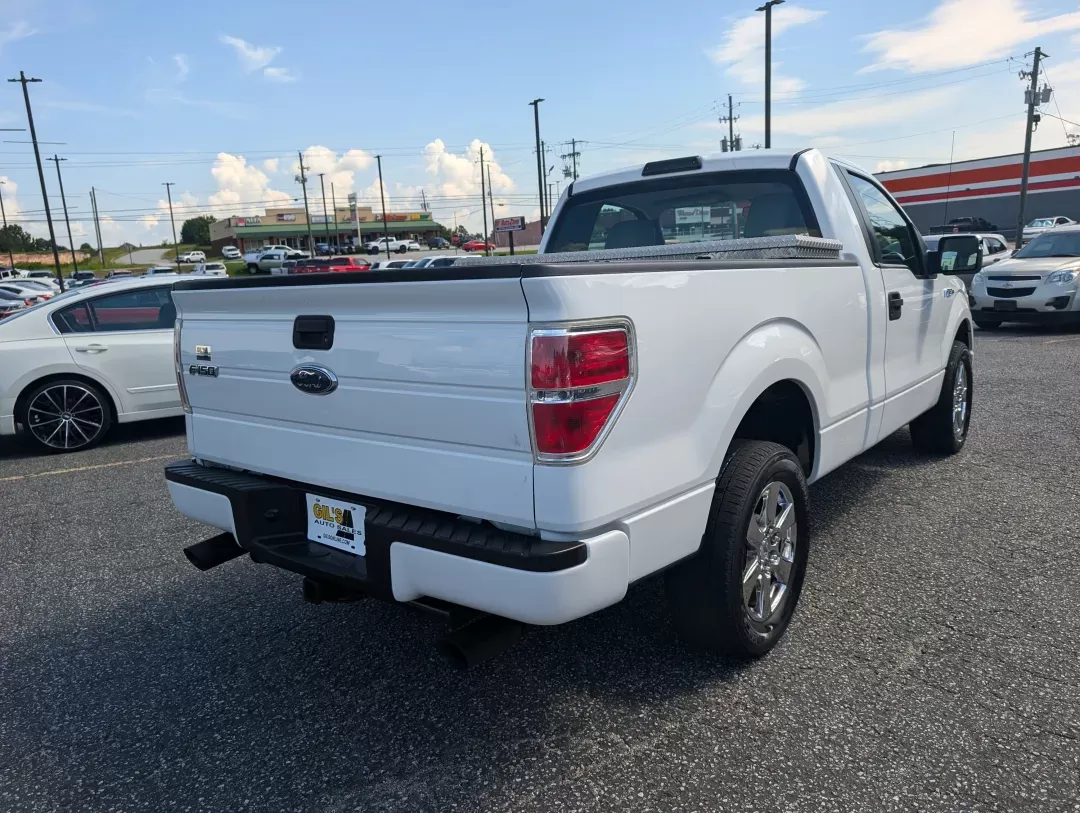 2009 Ford F-150 XL (1FTRF12W19K) with an Other engine, located at 3959 U.S. 80 W, Phenix City, AL, 36870, (334) 297-4885, 32.469296, -85.135185 - **Unleash Your Adventurous Spirit with This 2009 Ford F-150 XL!**<br /> <br /> If you're a weekend warrior or simply need a reliable companion for your daily ventures, this 2009 Ford F-150 XL is the perfect fit for your lifestyle! Designed for those who seek both strength and versatility, this picku - Photo#4