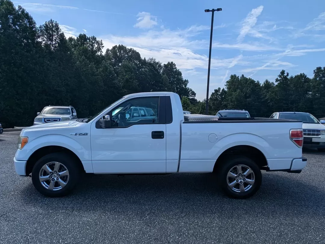 2009 Ford F-150 XL (1FTRF12W19K) with an Other engine, located at 3959 U.S. 80 W, Phenix City, AL, 36870, (334) 297-4885, 32.469296, -85.135185 - **Unleash Your Adventurous Spirit with This 2009 Ford F-150 XL!**<br /> <br /> If you're a weekend warrior or simply need a reliable companion for your daily ventures, this 2009 Ford F-150 XL is the perfect fit for your lifestyle! Designed for those who seek both strength and versatility, this picku - Photo#7