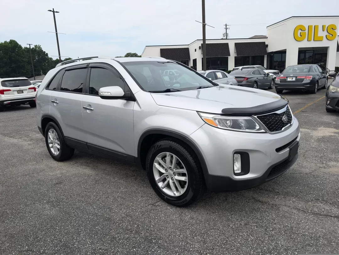 2014 /Black Kia Sorento LX (5XYKTDA6XEG) with an Other engine, located at 3959 U.S. 80 W, Phenix City, AL, 36870, (334) 297-4885, 32.469296, -85.135185 - **Embark on Your Next Adventure with the 2014 Kia Sorento LX at Gils Auto in Phenix City, AL!**<br /> <br /> Are you ready to enhance your lifestyle and explore new horizons? With the 2014 Kia Sorento LX, you'll have the perfect companion for family outings, weekend adventures, and everything in bet - Photo#2