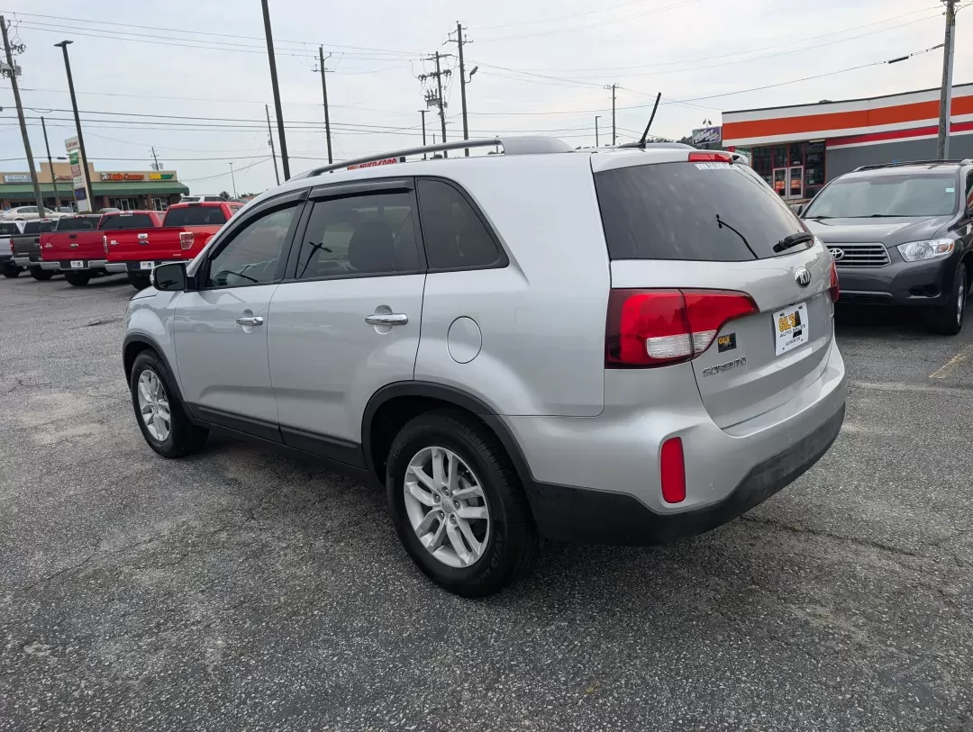 2014 /Black Kia Sorento LX (5XYKTDA6XEG) with an Other engine, located at 3959 U.S. 80 W, Phenix City, AL, 36870, (334) 297-4885, 32.469296, -85.135185 - **Embark on Your Next Adventure with the 2014 Kia Sorento LX at Gils Auto in Phenix City, AL!**<br /> <br /> Are you ready to enhance your lifestyle and explore new horizons? With the 2014 Kia Sorento LX, you'll have the perfect companion for family outings, weekend adventures, and everything in bet - Photo#6