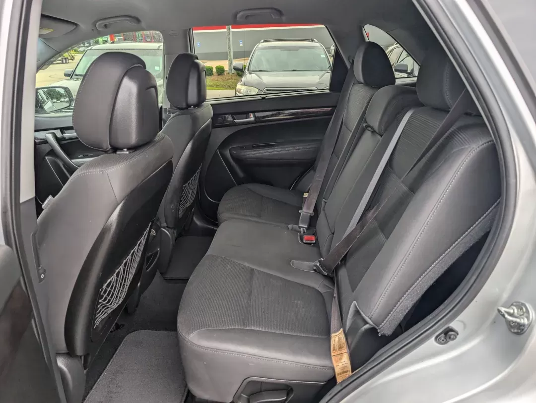 2014 /Black Kia Sorento LX (5XYKTDA6XEG) with an Other engine, located at 3959 U.S. 80 W, Phenix City, AL, 36870, (334) 297-4885, 32.469296, -85.135185 - **Embark on Your Next Adventure with the 2014 Kia Sorento LX at Gils Auto in Phenix City, AL!**<br /> <br /> Are you ready to enhance your lifestyle and explore new horizons? With the 2014 Kia Sorento LX, you'll have the perfect companion for family outings, weekend adventures, and everything in bet - Photo#10