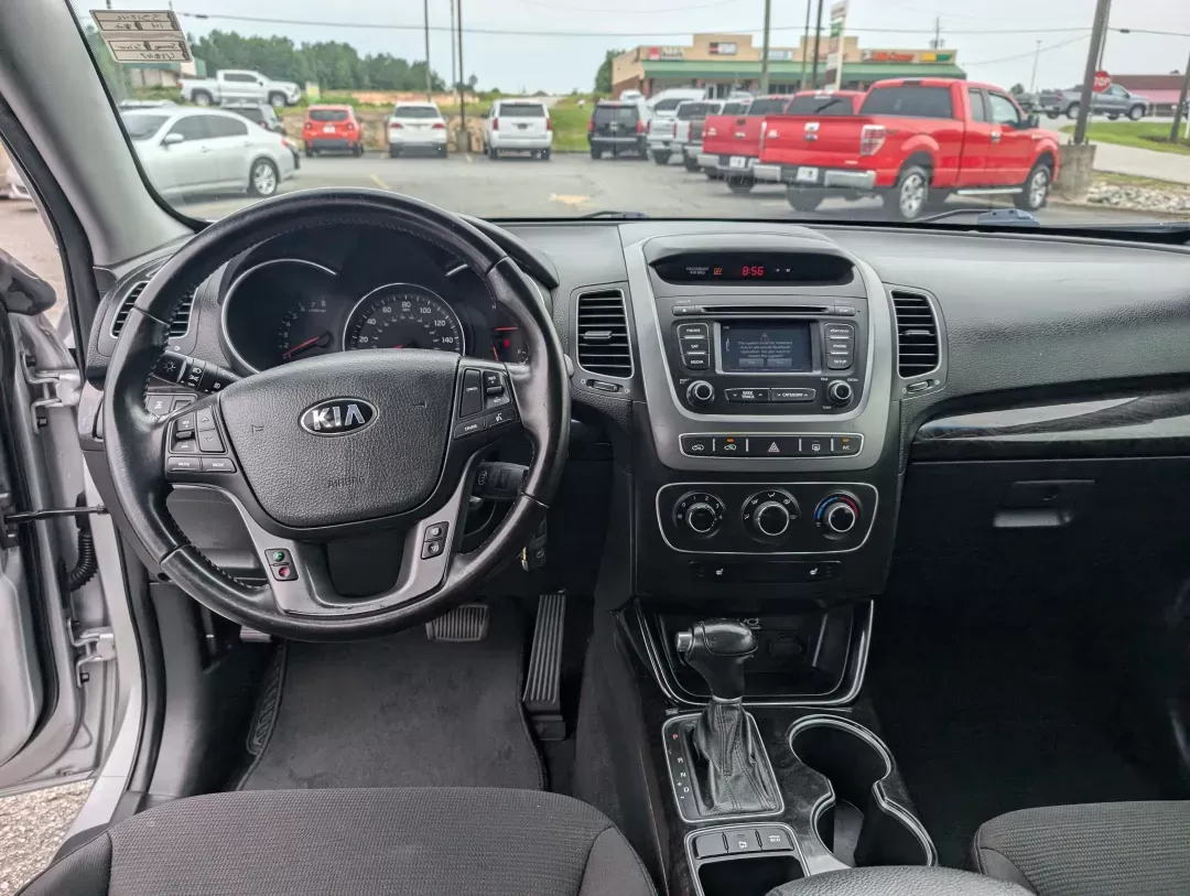 2014 /Black Kia Sorento LX (5XYKTDA6XEG) with an Other engine, located at 3959 U.S. 80 W, Phenix City, AL, 36870, (334) 297-4885, 32.469296, -85.135185 - **Embark on Your Next Adventure with the 2014 Kia Sorento LX at Gils Auto in Phenix City, AL!**<br /> <br /> Are you ready to enhance your lifestyle and explore new horizons? With the 2014 Kia Sorento LX, you'll have the perfect companion for family outings, weekend adventures, and everything in bet - Photo#11