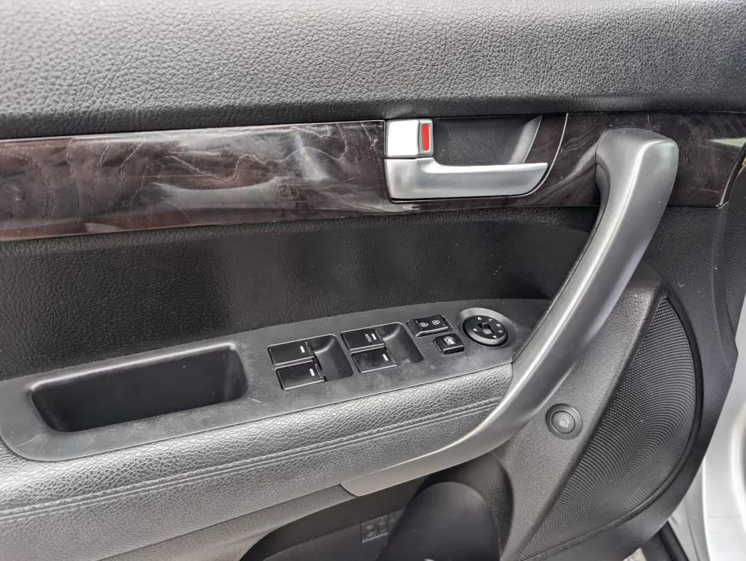 2014 /Black Kia Sorento LX (5XYKTDA6XEG) with an Other engine, located at 804 22nd Ave, Phenix City, AL, 36870, (334) 297-1860, 32.484749, -85.024475 - **Discover the Ultimate Family SUV: A 2014 Kia Sorento at Gils Auto - Phenix City #2**<br /> <br /> Are you in search of a reliable, spacious SUV that can easily accommodate your growing family's needs? Look no further! The 2014 Kia Sorento is the perfect blend of comfort, practicality, and style, m - Photo#9