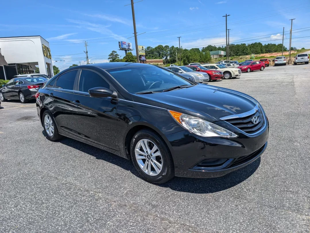 2013 /Gray Hyundai Sonata GLS (5NPEB4ACXDH) with an Other engine, located at 3959 U.S. 80 W, Phenix City, AL, 36870, (334) 297-4885, 32.469296, -85.135185 - **Discover Reliable Comfort with the 2013 Hyundai Sonata at Gils Auto - Phenix City!**<br /> <br /> Are you searching for a dependable vehicle perfect for your daily commutes or family adventures? Look no further than our 2013 Hyundai Sonata GLS, available now at Gils Auto located at 3959 U.S. 80 W, - Photo#2
