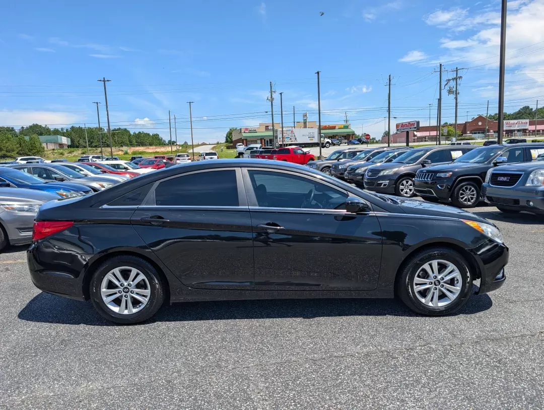 2013 /Gray Hyundai Sonata GLS (5NPEB4ACXDH) with an Other engine, located at 3959 U.S. 80 W, Phenix City, AL, 36870, (334) 297-4885, 32.469296, -85.135185 - **Discover Reliable Comfort with the 2013 Hyundai Sonata at Gils Auto - Phenix City!**<br /> <br /> Are you searching for a dependable vehicle perfect for your daily commutes or family adventures? Look no further than our 2013 Hyundai Sonata GLS, available now at Gils Auto located at 3959 U.S. 80 W, - Photo#3