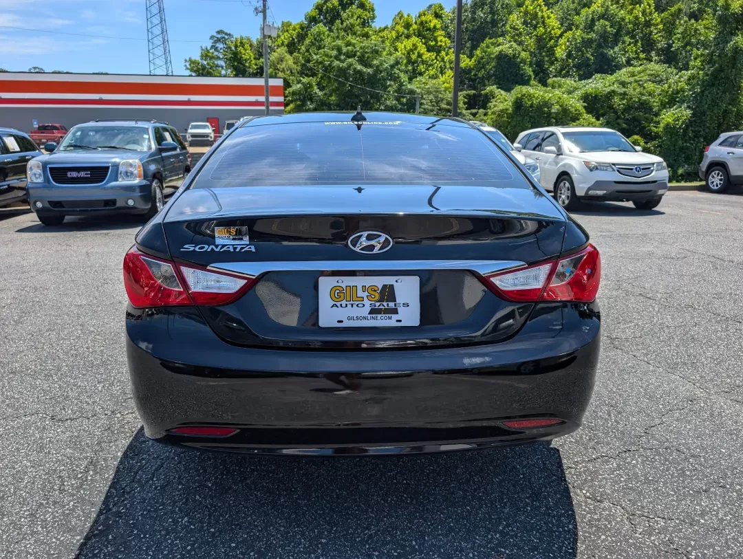 2013 /Gray Hyundai Sonata GLS (5NPEB4ACXDH) with an Other engine, located at 3959 U.S. 80 W, Phenix City, AL, 36870, (334) 297-4885, 32.469296, -85.135185 - **Discover Reliable Comfort with the 2013 Hyundai Sonata at Gils Auto - Phenix City!**<br /> <br /> Are you searching for a dependable vehicle perfect for your daily commutes or family adventures? Look no further than our 2013 Hyundai Sonata GLS, available now at Gils Auto located at 3959 U.S. 80 W, - Photo#5