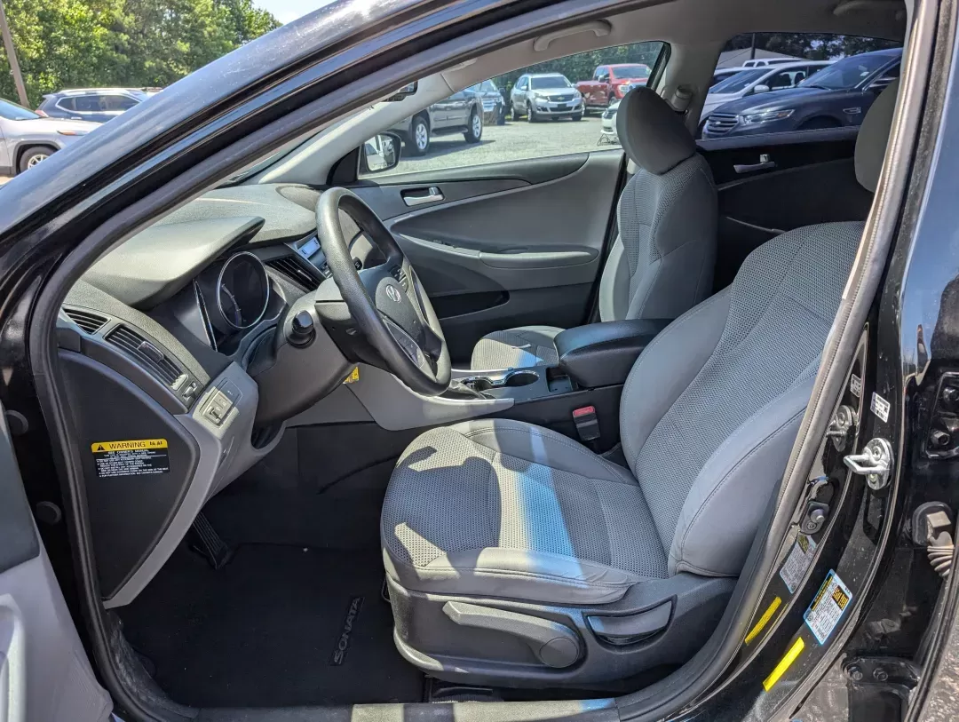 2013 /Gray Hyundai Sonata GLS (5NPEB4ACXDH) with an Other engine, located at 3959 U.S. 80 W, Phenix City, AL, 36870, (334) 297-4885, 32.469296, -85.135185 - **Discover Reliable Comfort with the 2013 Hyundai Sonata at Gils Auto - Phenix City!**<br /> <br /> Are you searching for a dependable vehicle perfect for your daily commutes or family adventures? Look no further than our 2013 Hyundai Sonata GLS, available now at Gils Auto located at 3959 U.S. 80 W, - Photo#9