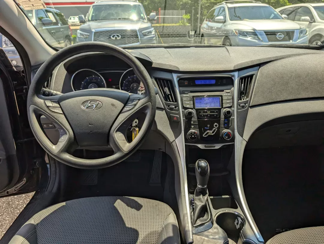 2013 /Gray Hyundai Sonata GLS (5NPEB4ACXDH) with an Other engine, located at 3959 U.S. 80 W, Phenix City, AL, 36870, (334) 297-4885, 32.469296, -85.135185 - **Discover Reliable Comfort with the 2013 Hyundai Sonata at Gils Auto - Phenix City!**<br /> <br /> Are you searching for a dependable vehicle perfect for your daily commutes or family adventures? Look no further than our 2013 Hyundai Sonata GLS, available now at Gils Auto located at 3959 U.S. 80 W, - Photo#11