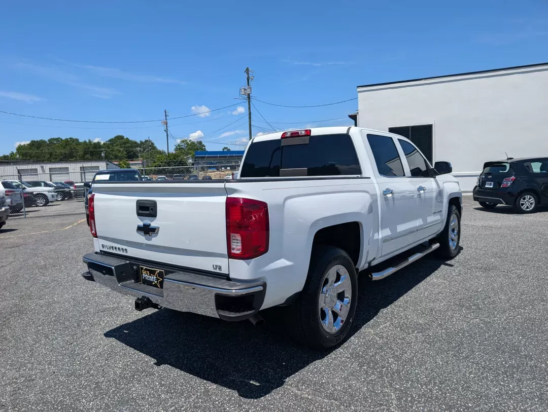2018 /Cocoa/Dune Chevrolet Silverado 1500 LTZ (3GCPCSEC1JG) with an Other engine, located at 3959 U.S. 80 W, Phenix City, AL, 36870, (334) 297-4885, 32.469296, -85.135185 - Are you ready to elevate your lifestyle with a powerful pickup that can handle everything from weekend adventures to daily commutes? Look no further than this stunning 2018 Chevrolet Silverado 1500 LTZ, available now at Gils Auto in Phenix City, AL. Whether you're a growing family seeking extra spac - Photo#4