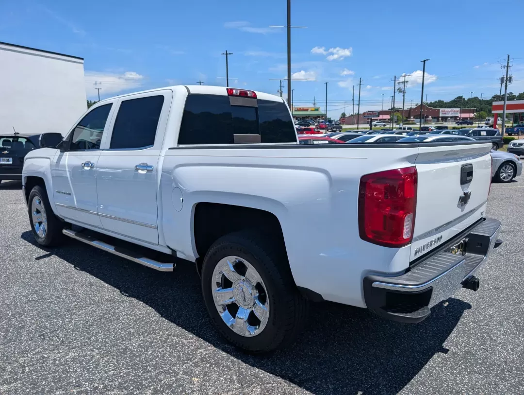 2018 /Cocoa/Dune Chevrolet Silverado 1500 LTZ (3GCPCSEC1JG) with an Other engine, located at 3959 U.S. 80 W, Phenix City, AL, 36870, (334) 297-4885, 32.469296, -85.135185 - Are you ready to elevate your lifestyle with a powerful pickup that can handle everything from weekend adventures to daily commutes? Look no further than this stunning 2018 Chevrolet Silverado 1500 LTZ, available now at Gils Auto in Phenix City, AL. Whether you're a growing family seeking extra spac - Photo#6