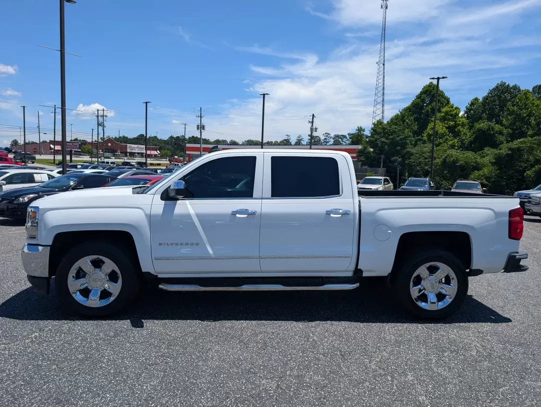 2018 /Cocoa/Dune Chevrolet Silverado 1500 LTZ (3GCPCSEC1JG) with an Other engine, located at 3959 U.S. 80 W, Phenix City, AL, 36870, (334) 297-4885, 32.469296, -85.135185 - Are you ready to elevate your lifestyle with a powerful pickup that can handle everything from weekend adventures to daily commutes? Look no further than this stunning 2018 Chevrolet Silverado 1500 LTZ, available now at Gils Auto in Phenix City, AL. Whether you're a growing family seeking extra spac - Photo#7