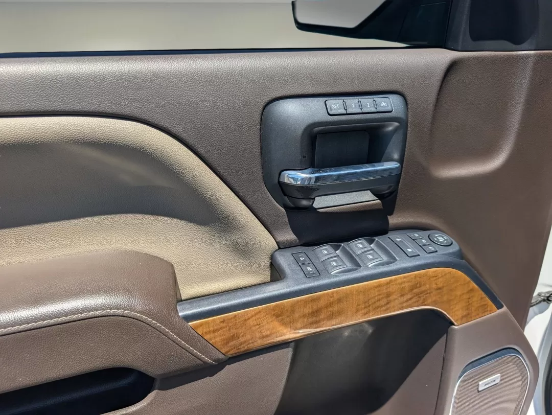2018 /Cocoa/Dune Chevrolet Silverado 1500 LTZ (3GCPCSEC1JG) with an Other engine, located at 3959 U.S. 80 W, Phenix City, AL, 36870, (334) 297-4885, 32.469296, -85.135185 - Are you ready to elevate your lifestyle with a robust and reliable truck that can handle everything from daily commutes to weekend adventures? The 2018 Chevrolet Silverado 1500 LTZ, available now at Gils Auto in Phenix City, AL, is the perfect vehicle for those who demand versatility and performance - Photo#9